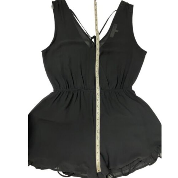 ASTR Romper One Piece V Neckline Ruffle Hem Black Size Small - Picture 9 of 12